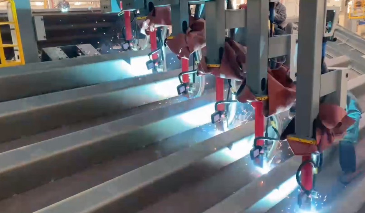 焊接專機和焊接機器人的區別