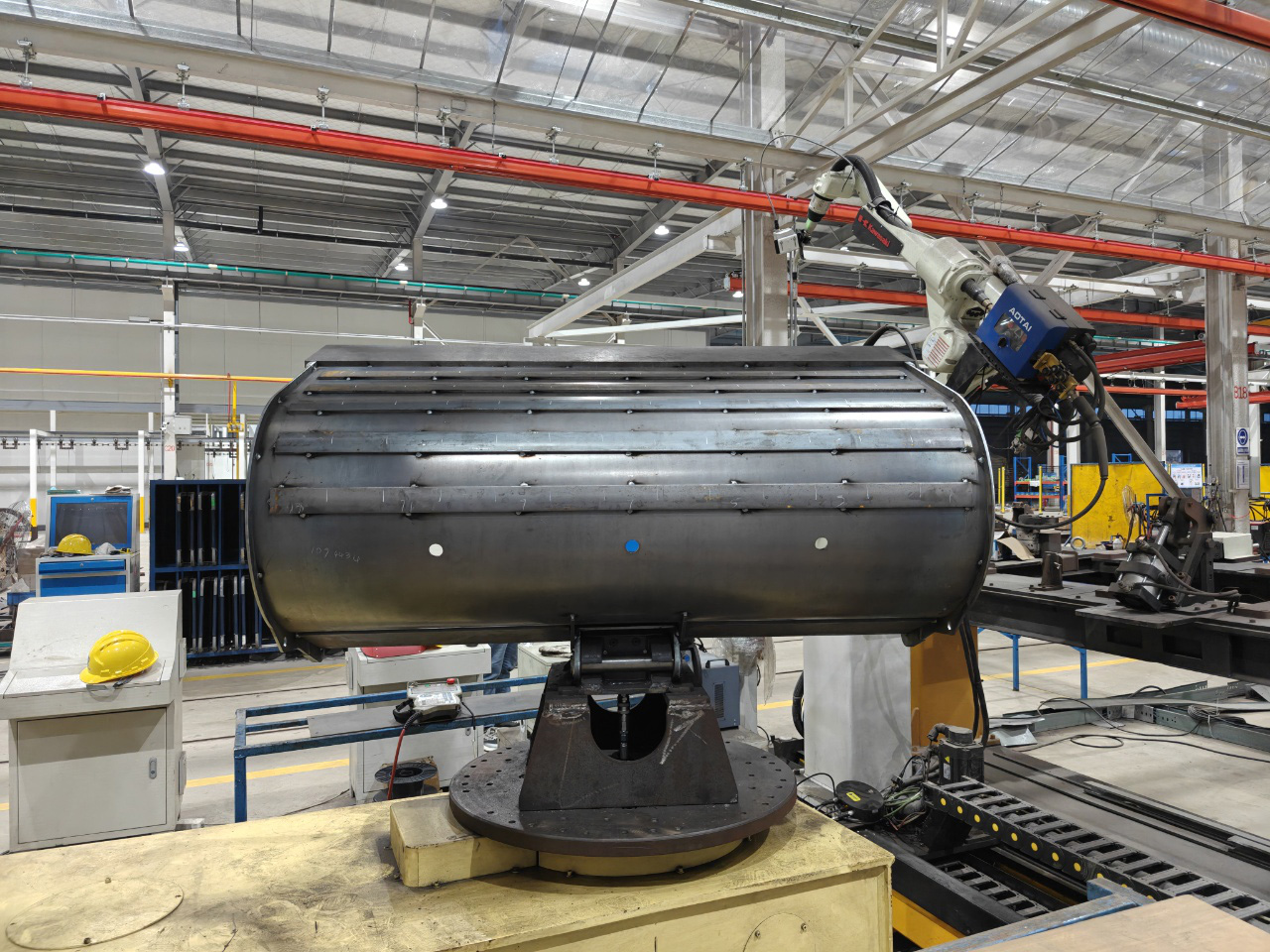 焊接機器人智能化升級:創想智控焊縫視覺跟蹤系統在建筑工程挖斗焊接中的應用 焊接機器人智能化升級:創想智控焊縫視覺跟蹤系統在建筑工程挖斗焊接中的應用